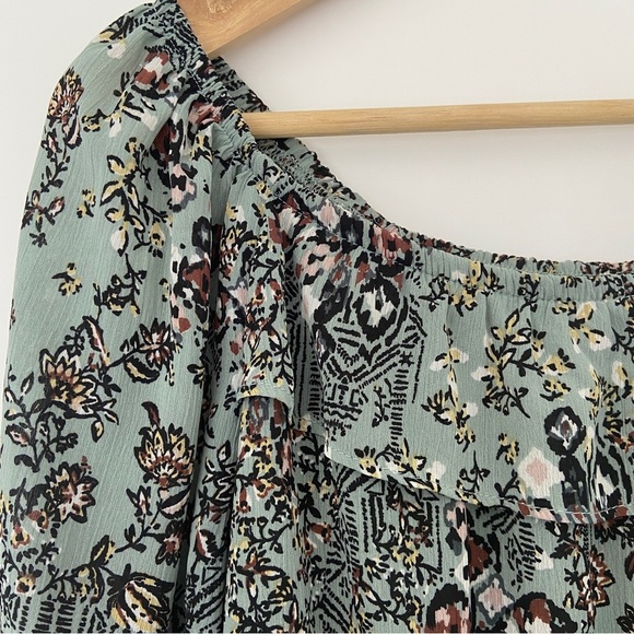 MAURICES SAGE GREEN/RUST/YELLOW POET BLOUSE WITH RUFFLE NECK, BISHOP SLEEVES, XS - Picture 4 of 11